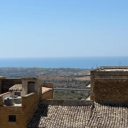 Casa Santa Croce