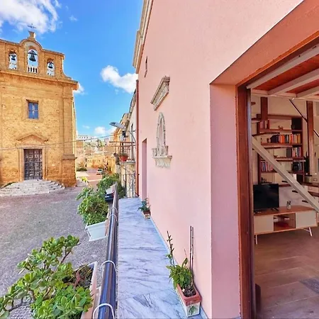 Casa Santa Croce Αγκριτζέντο